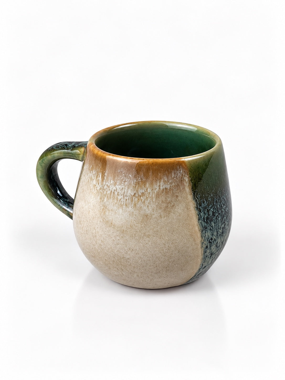 Açores Portuguese stoneware espresso cup, neutral reactive glaze view